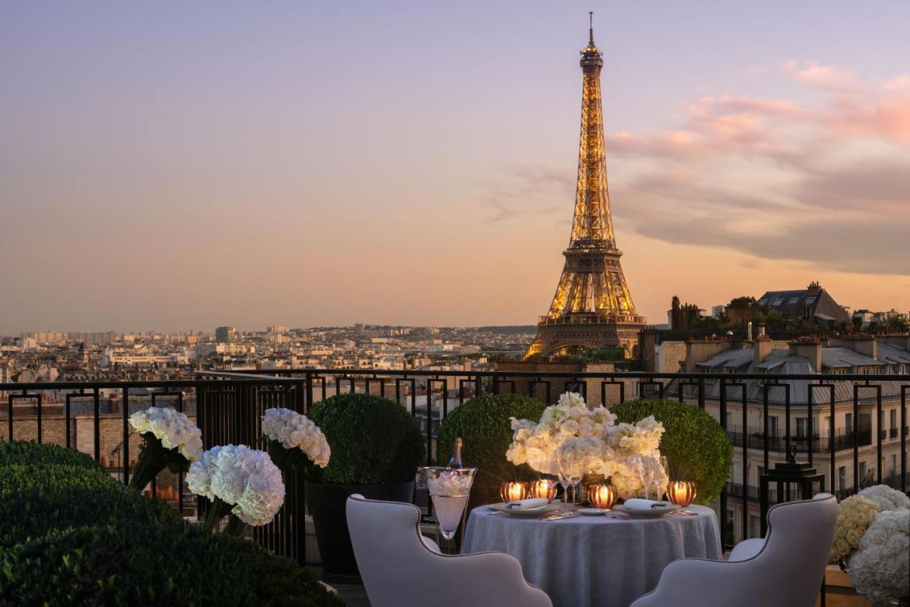 Four Seasons Hotel George V Paris Exterior foto